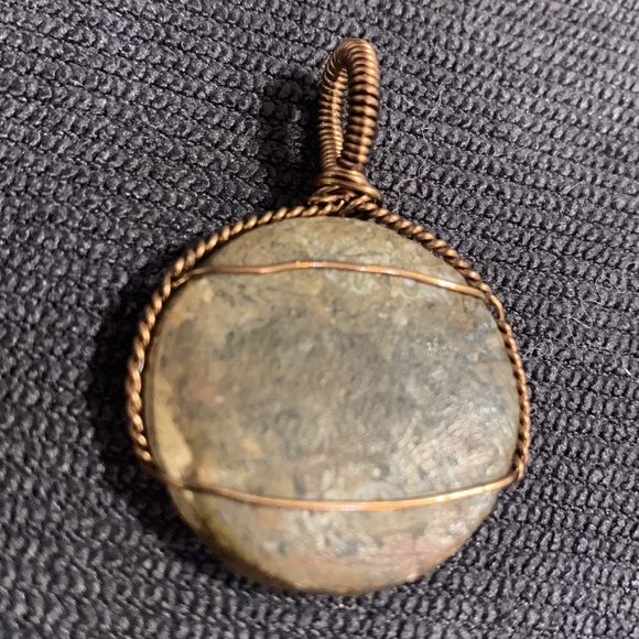 Handmade ammonite fossil wire wrapped wearable art pendant for necklace unisex - Picture 9 of 13